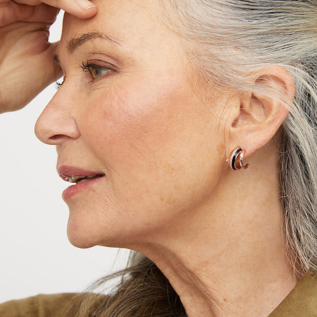 SAFE HARBOUR HOOP EARRINGS - Black Rose Gold