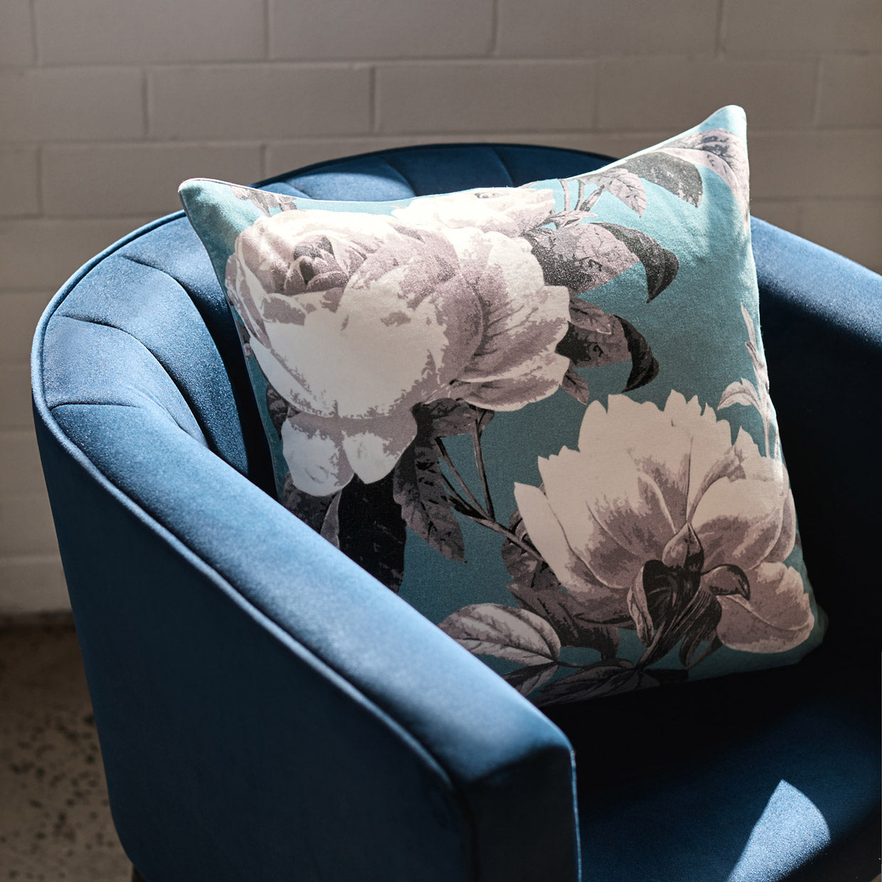 POSY CUSHION 50X50 - Papillon Blue