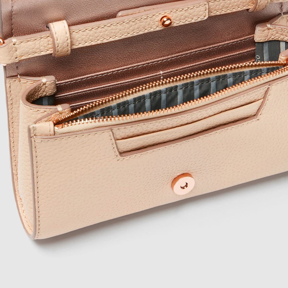 Majesty Cross Body Wallet - Pancake