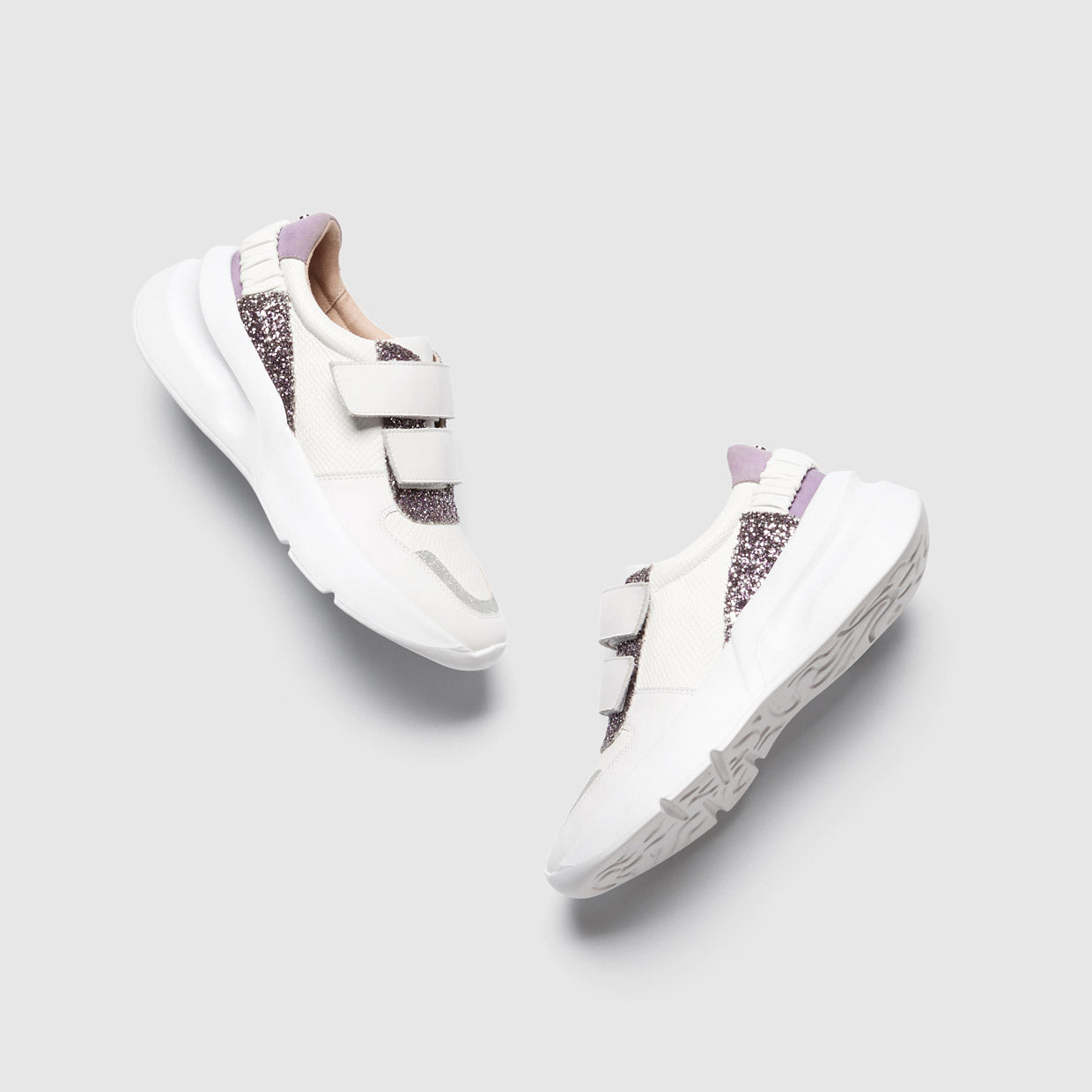 vivid sneaker - White