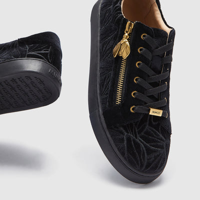 Queen B Sneakers - Black