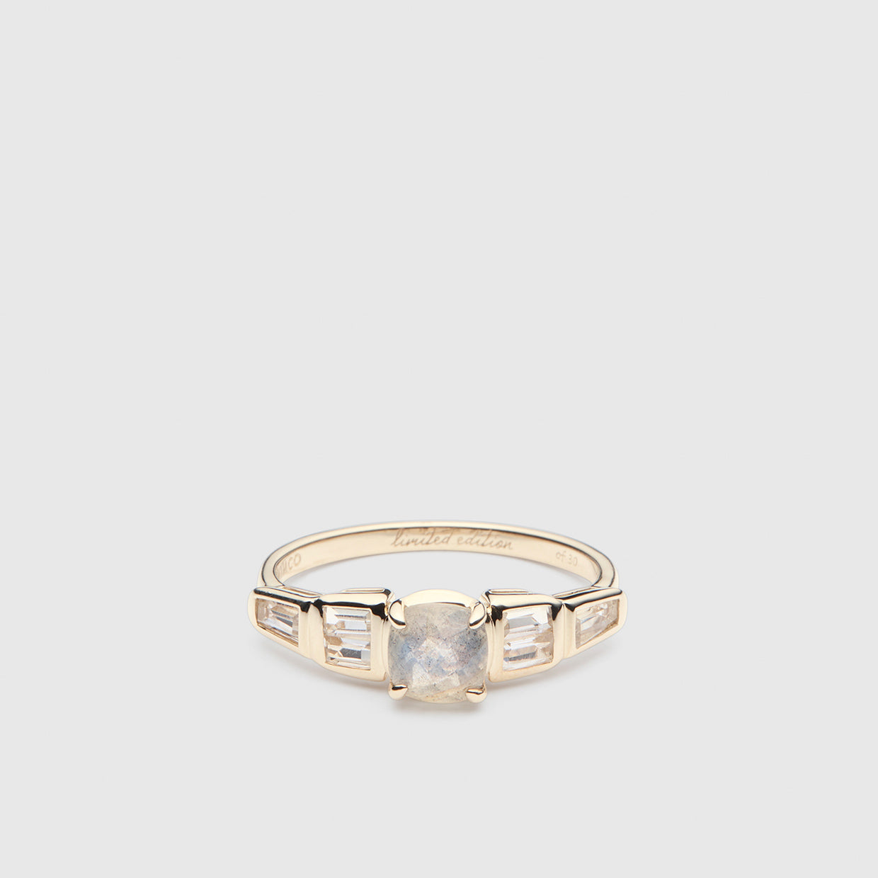 9k Limited Edition Labra Ring - Labradorite