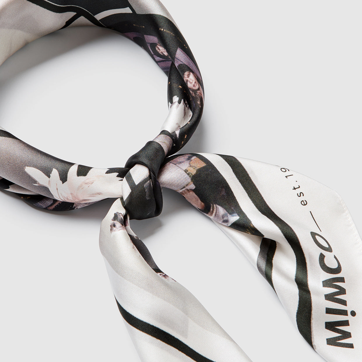 An Ode Scarf - White