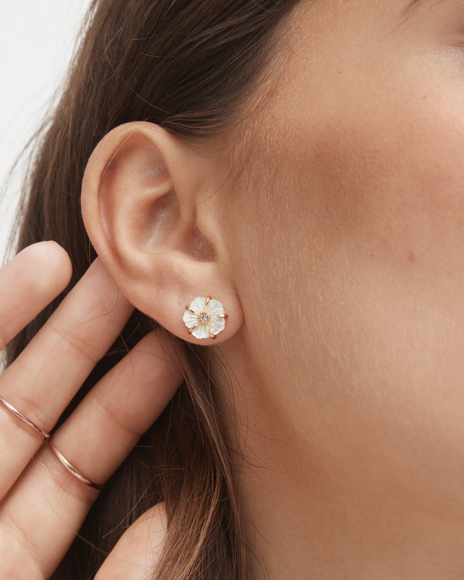 Heirloom Stud Earrings - Pearl