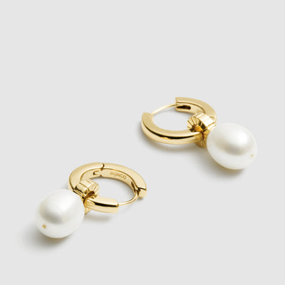 Splice Charm Hoop Earrings - Gold