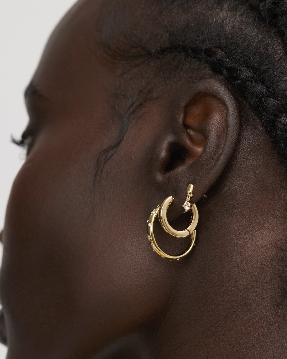 Splice Charm Hoop Earrings - Gold