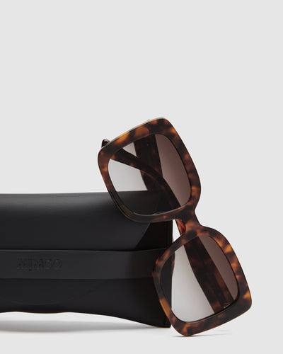 Musing Sunglasses - Tort