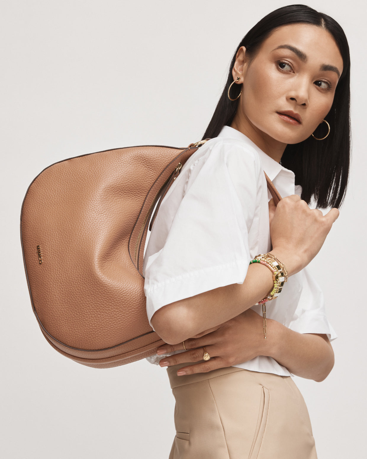 Luna Crescent Bag - Caramel