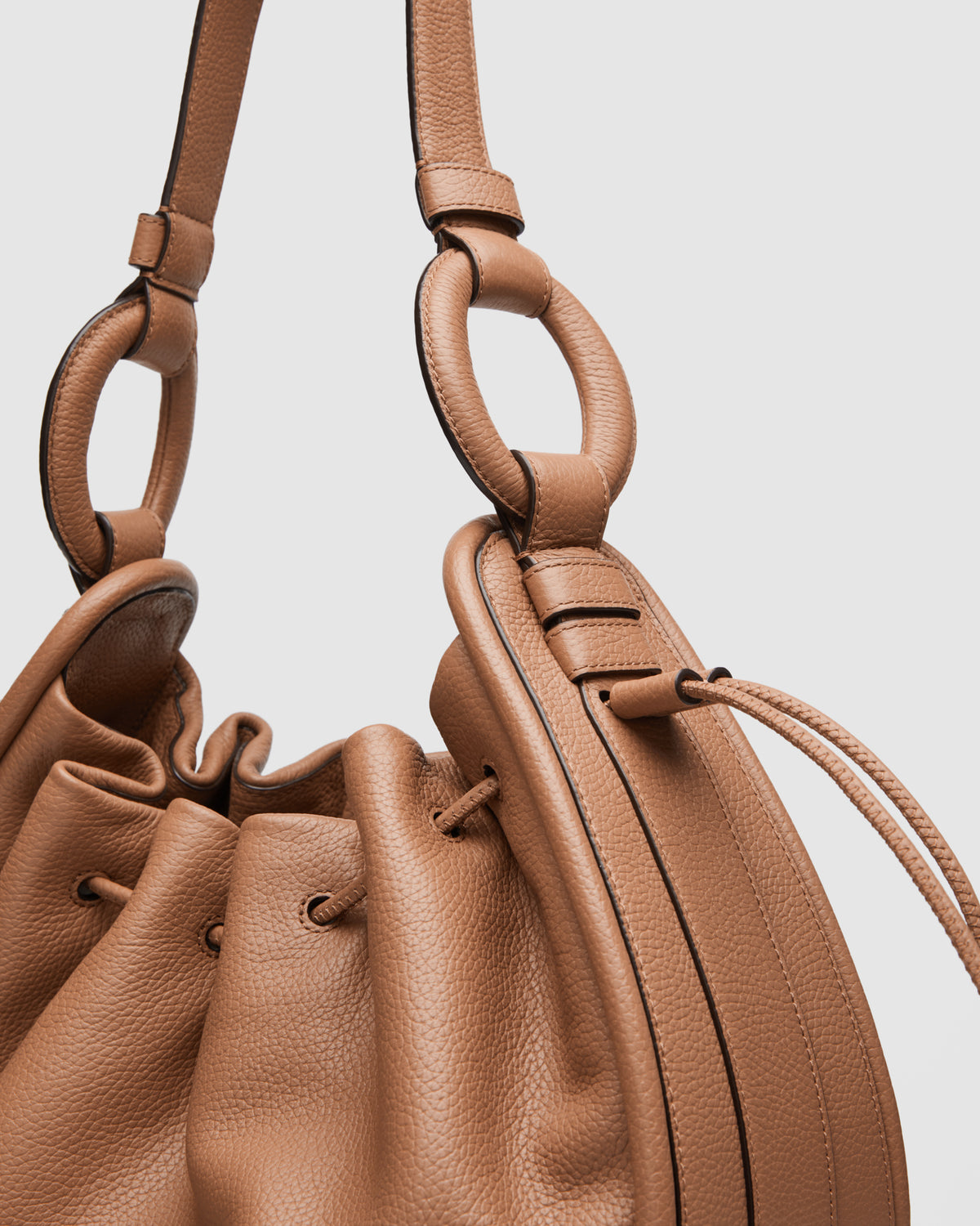 Contort Bucket Bag - Caramel