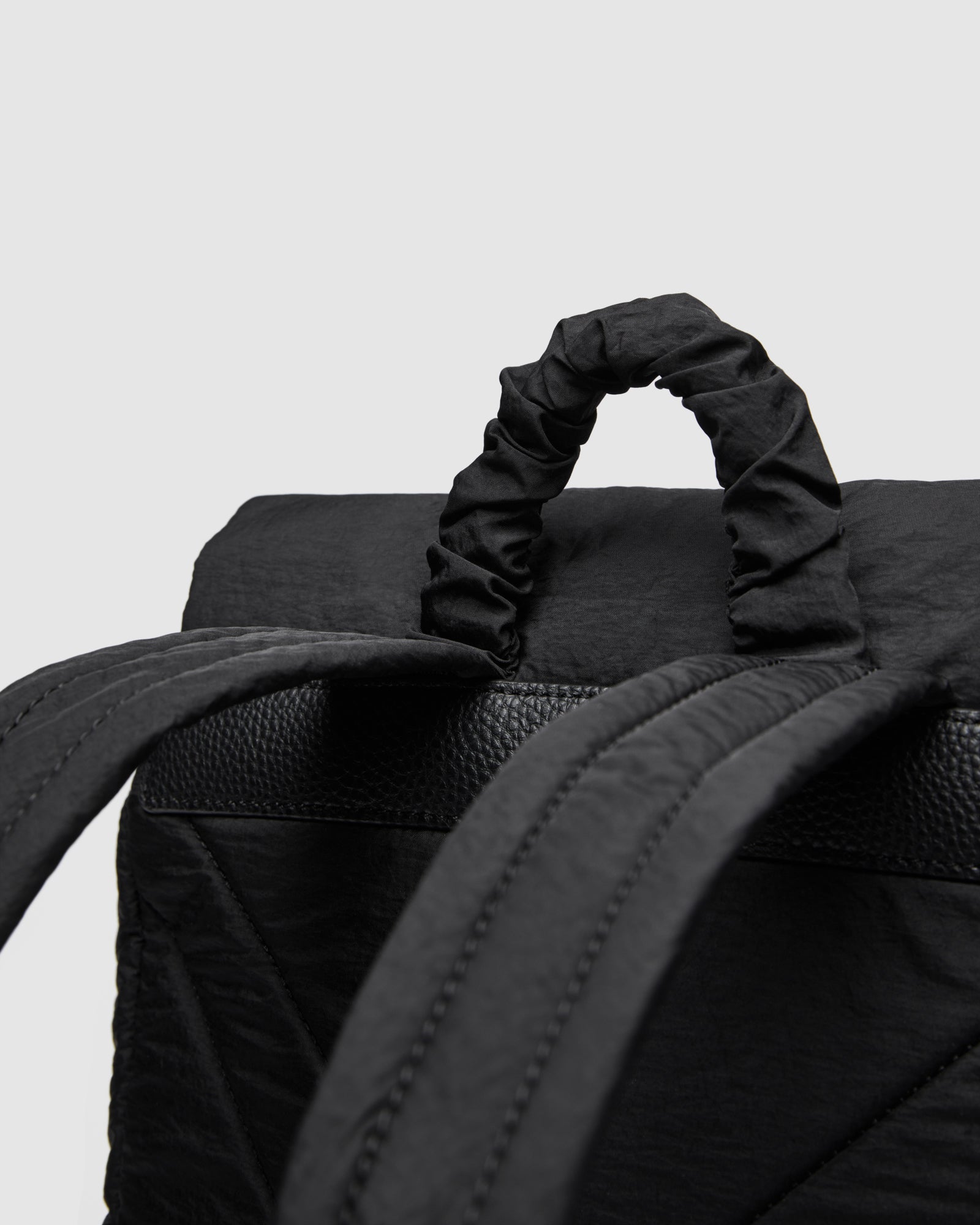 Flight Backpack Bag - Black Light Gold