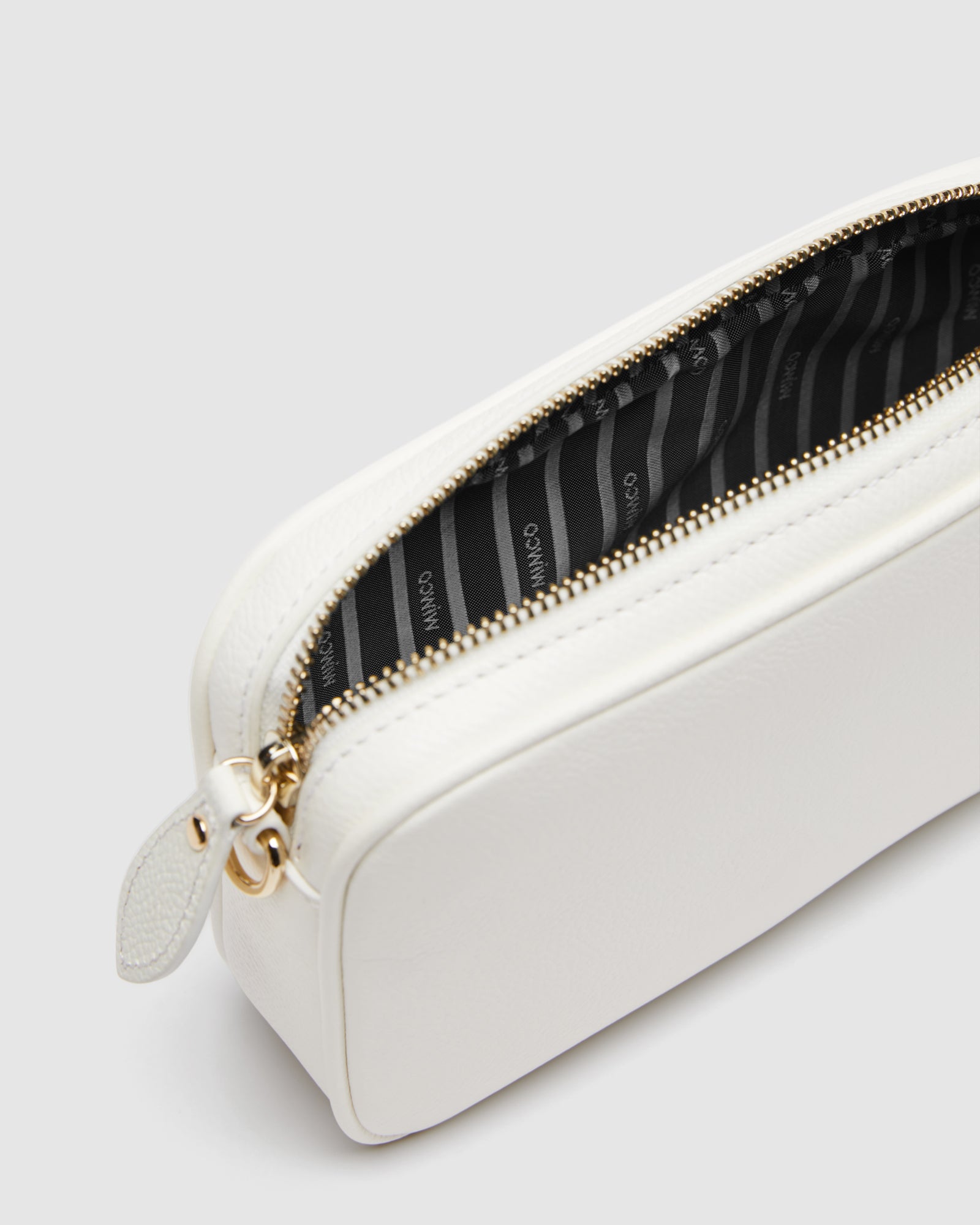 Classico Chain Crossbody Bag - White