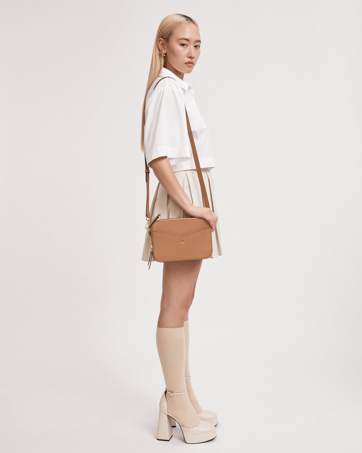 D-Vine Camera Crossbody Bag - Caramel