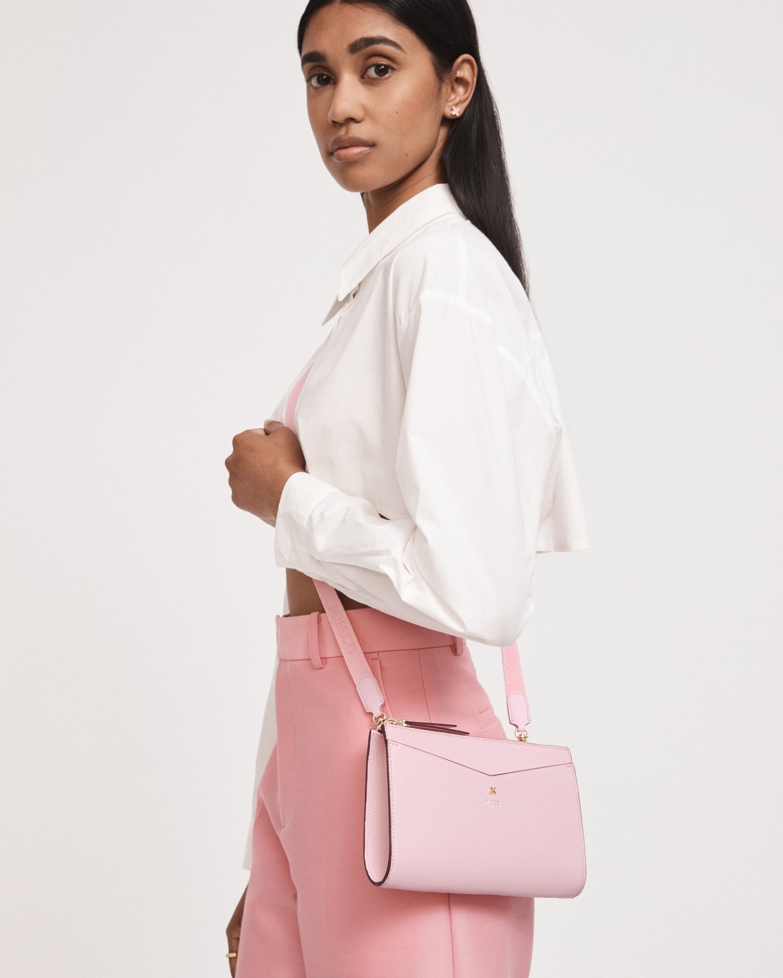 D-Vine Medium Pouch - Powder Puff