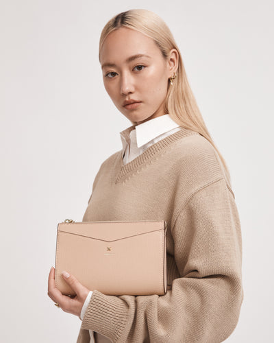 D-Vine Medium Pouch - Almond