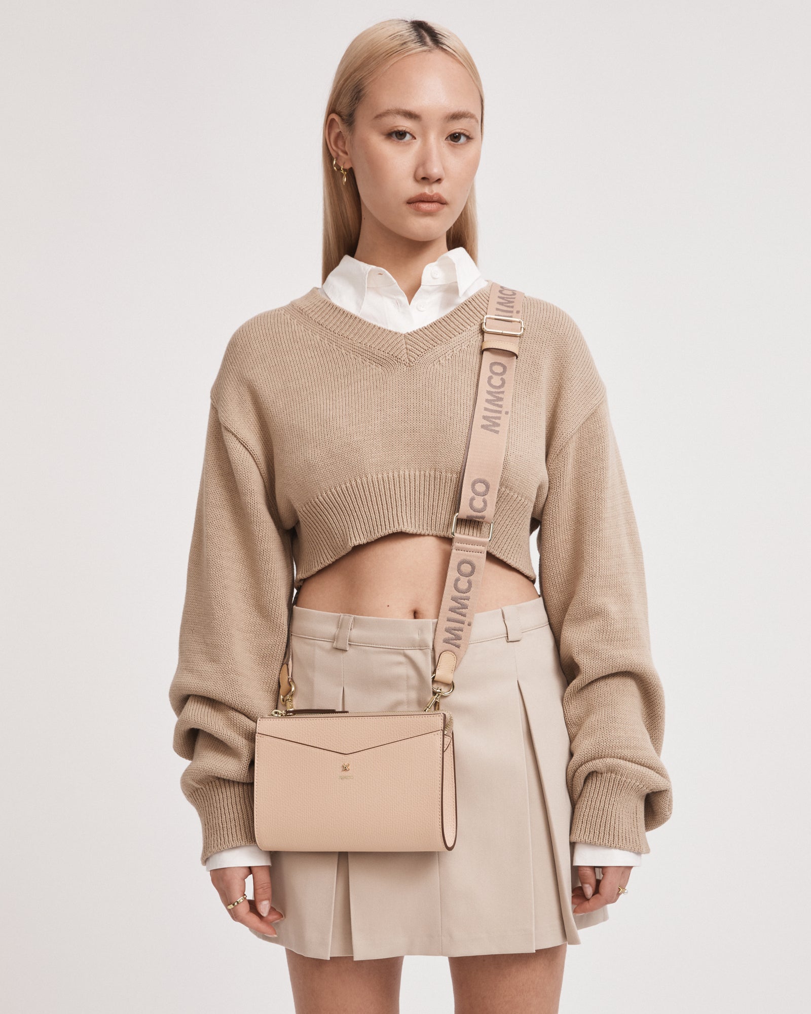 D-Vine Medium Pouch - Almond