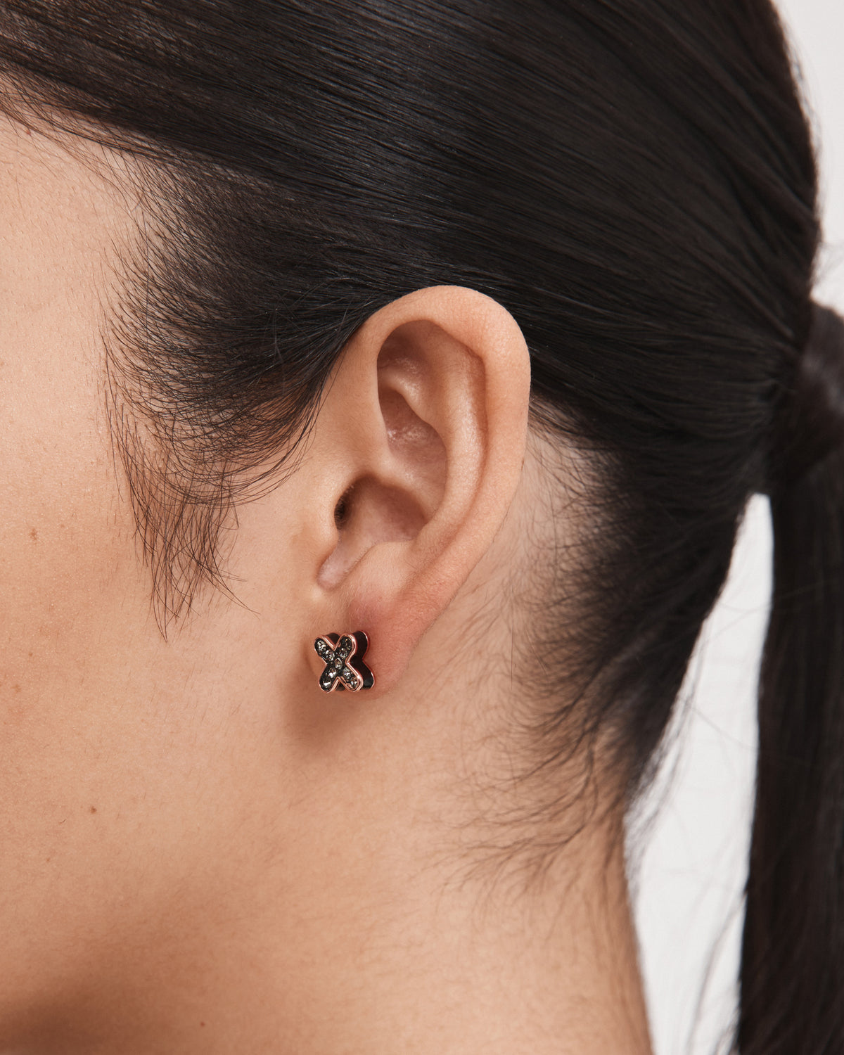 Daydream Pop Stud Earrings - Black