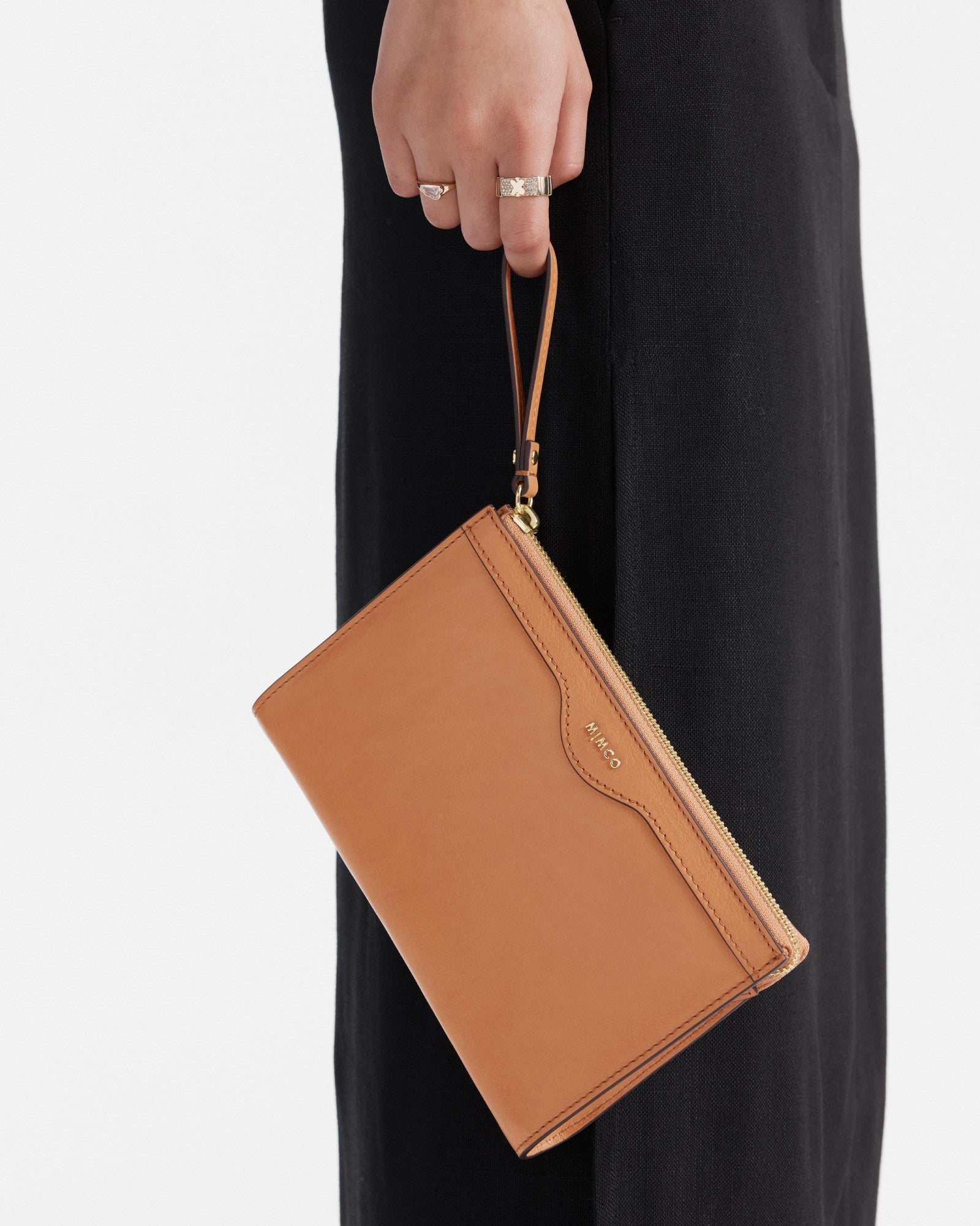 Jett Medium Pouch - Caramel