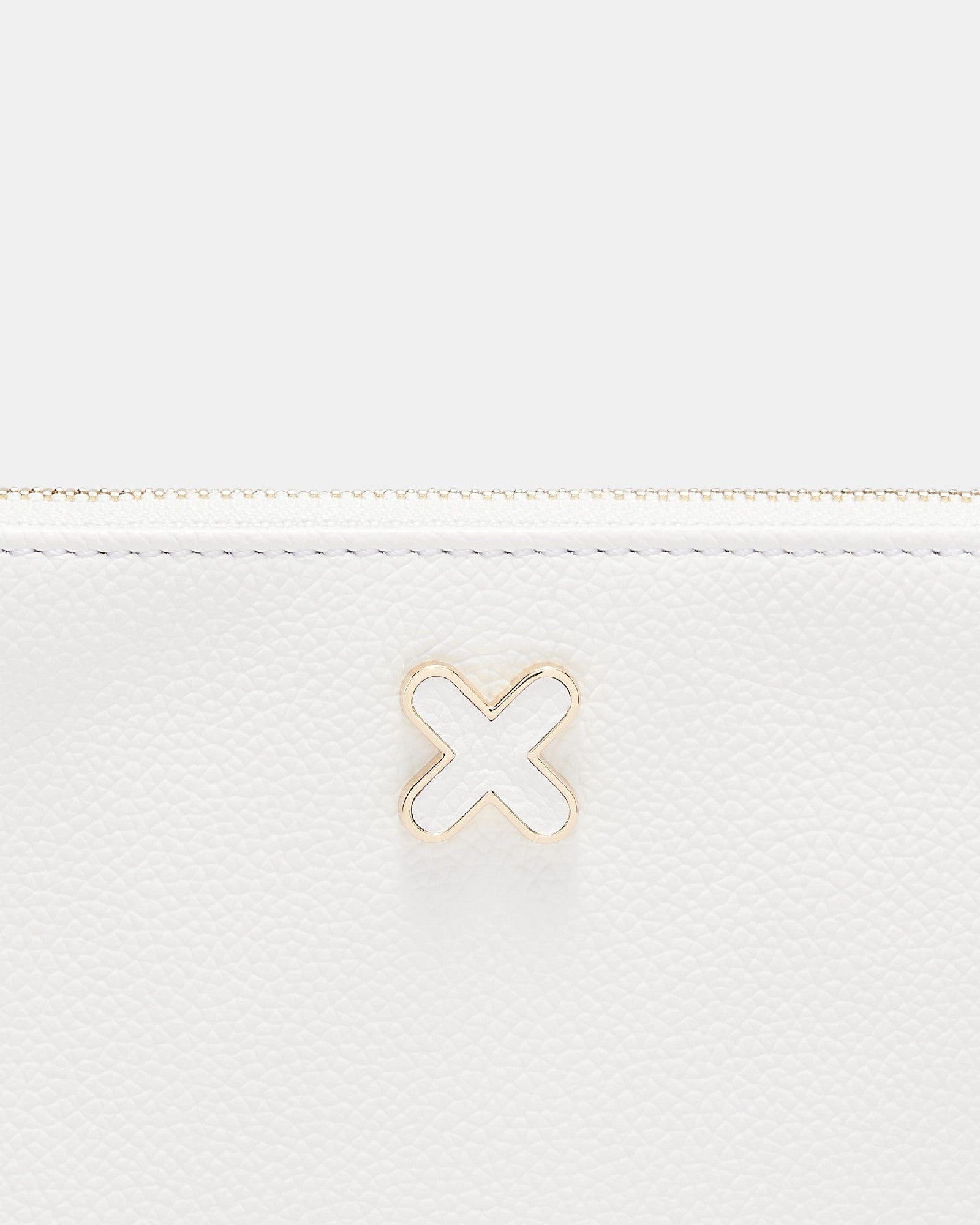 Hendrix Small Pouch - White