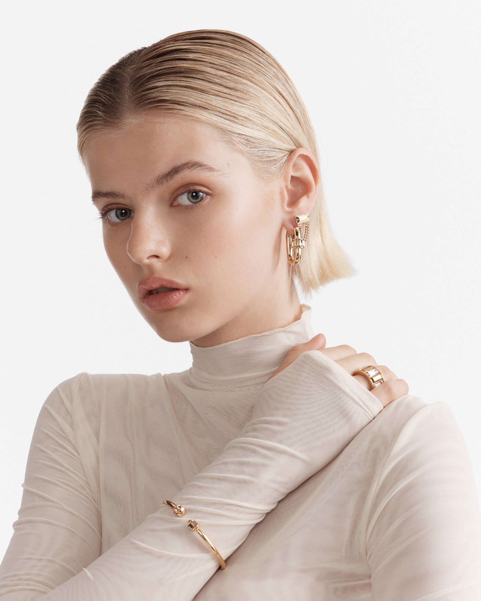 Descent Bangle - Gold