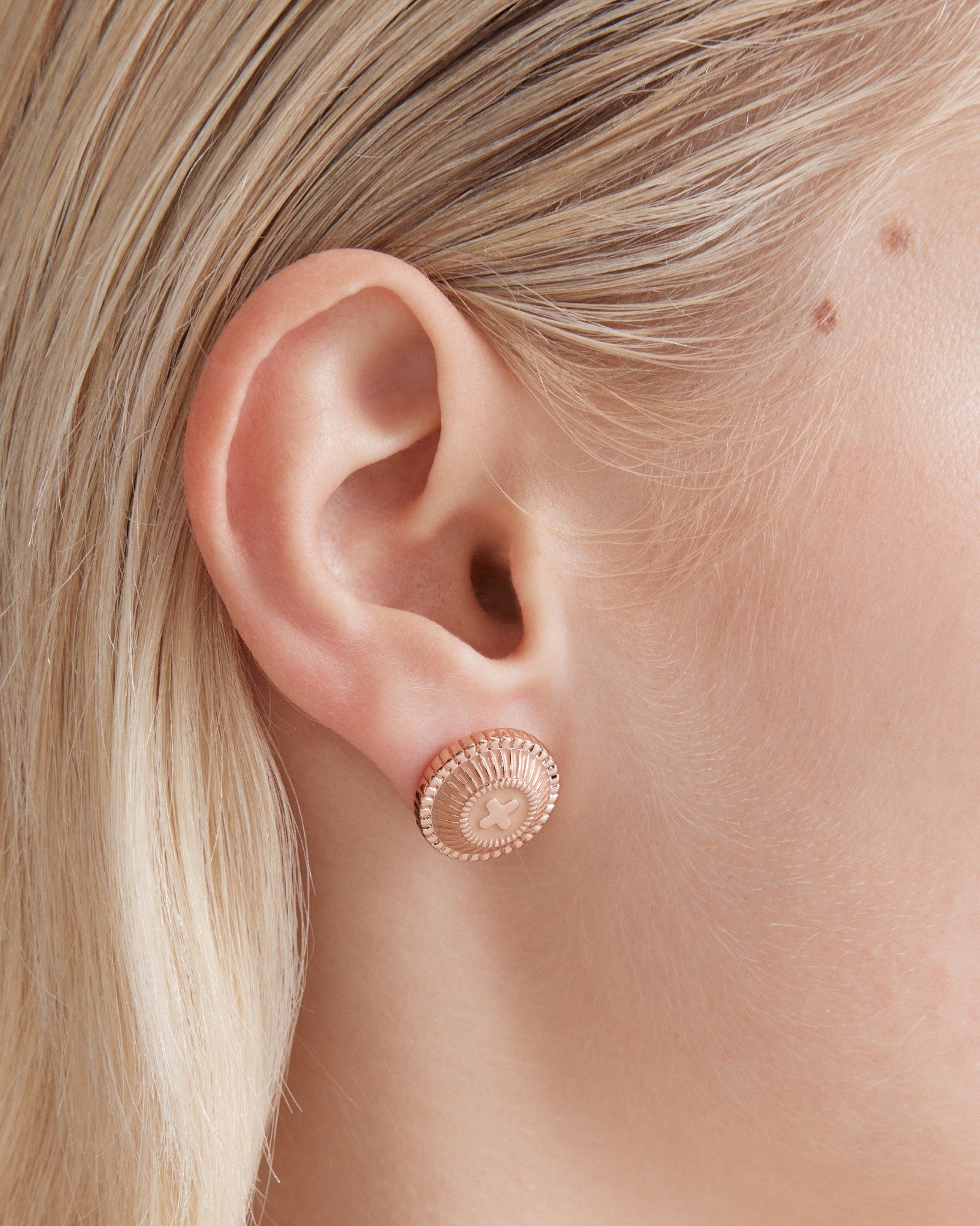 Nevada Stud Earrings - Pancake