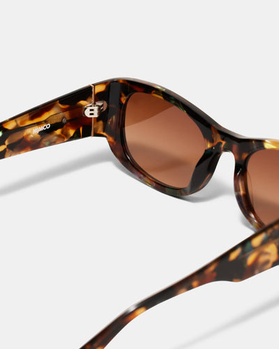Gallery Sunglasses - Tort