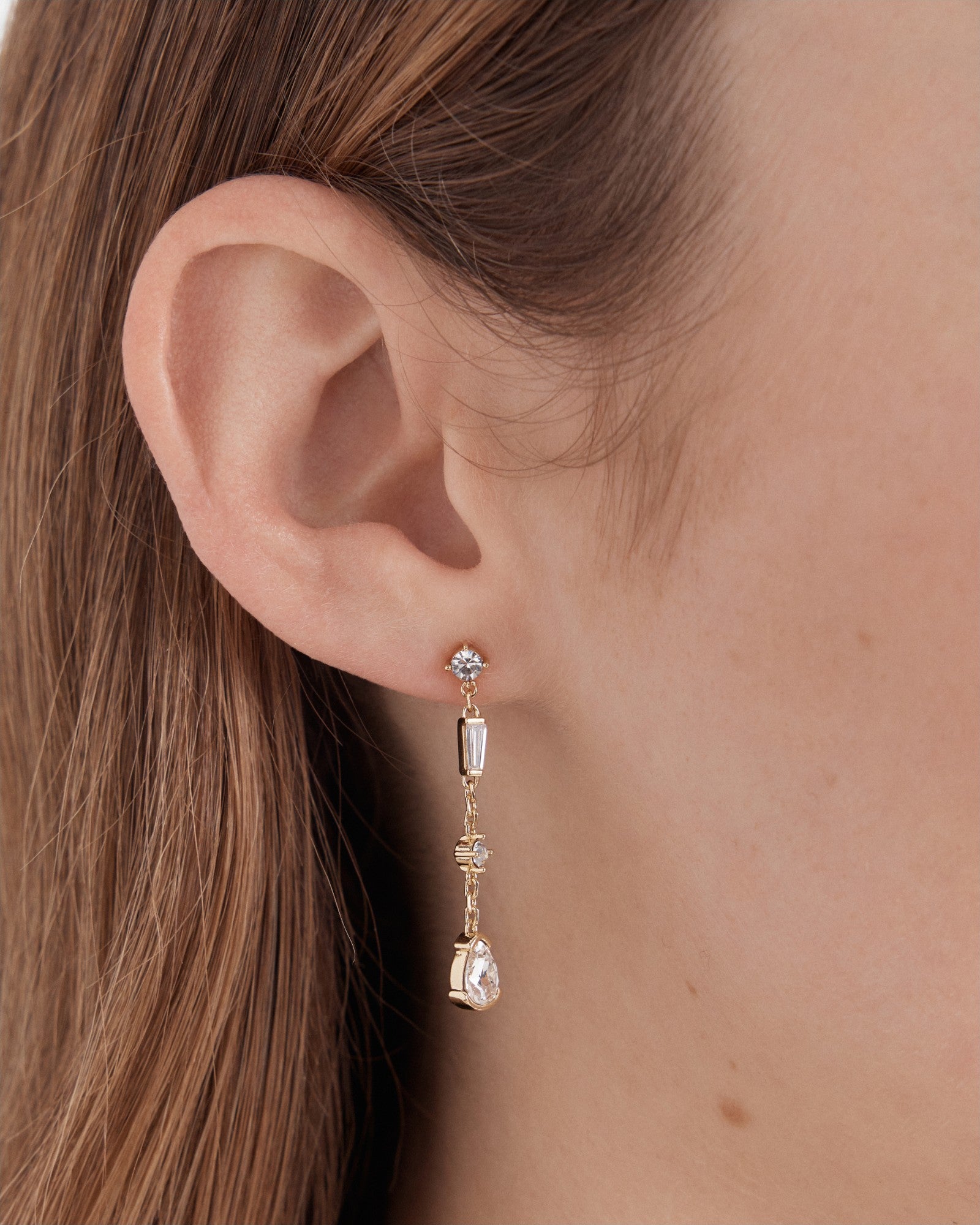 Temptation Chain Stud Earrings - Gold