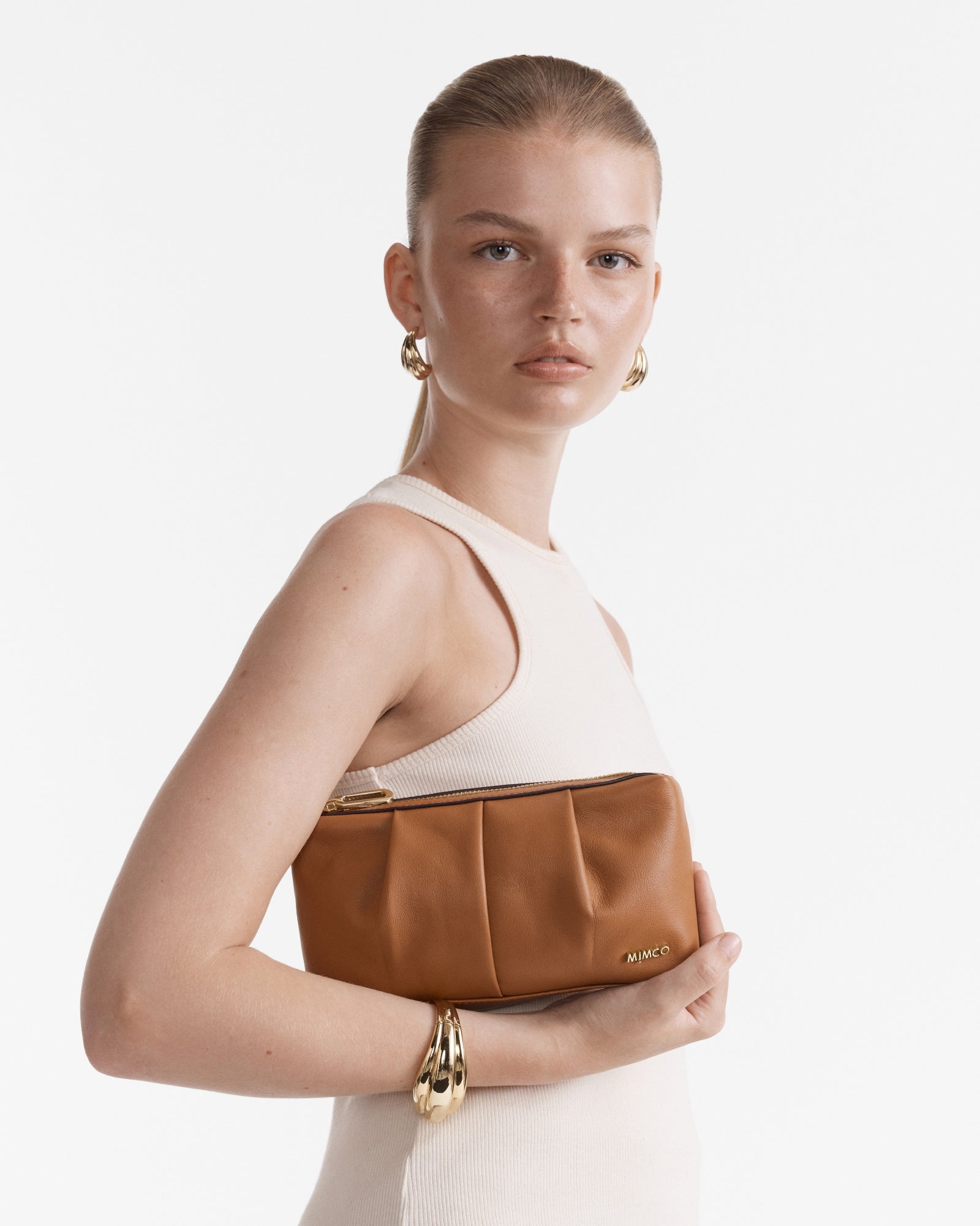 Donna Pouch - Tobacco
