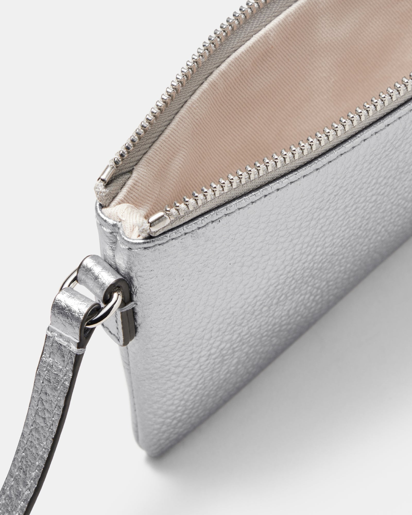 Rhiannon Pouch Crossbody Bag - Silver