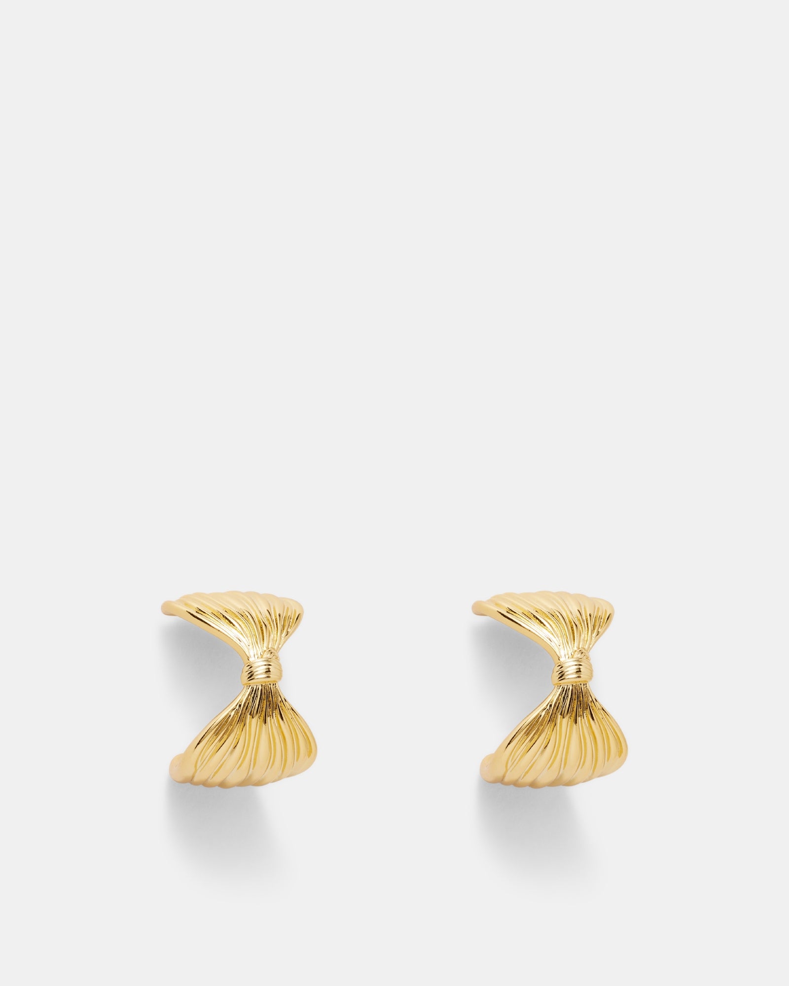 En Pointe Bow Hoop Earrings - Gold