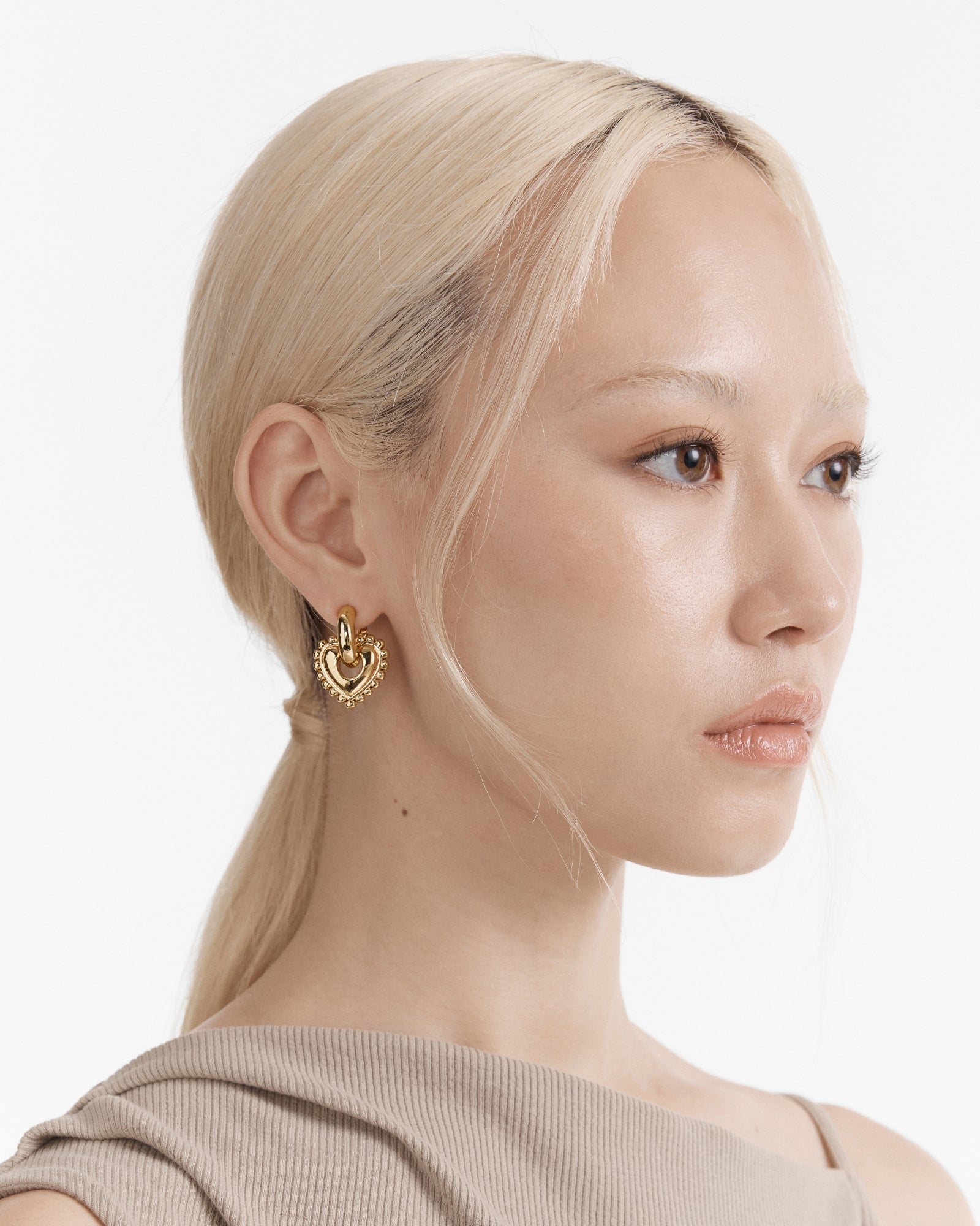 Demi Pointe Heart Hoop Earrings - Gold