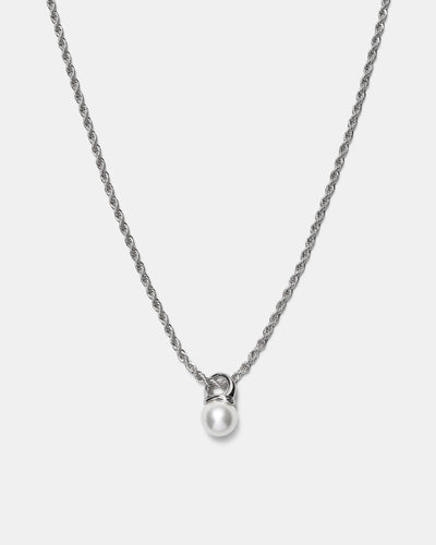 En Pointe Pearl Pendant Necklace - Silver