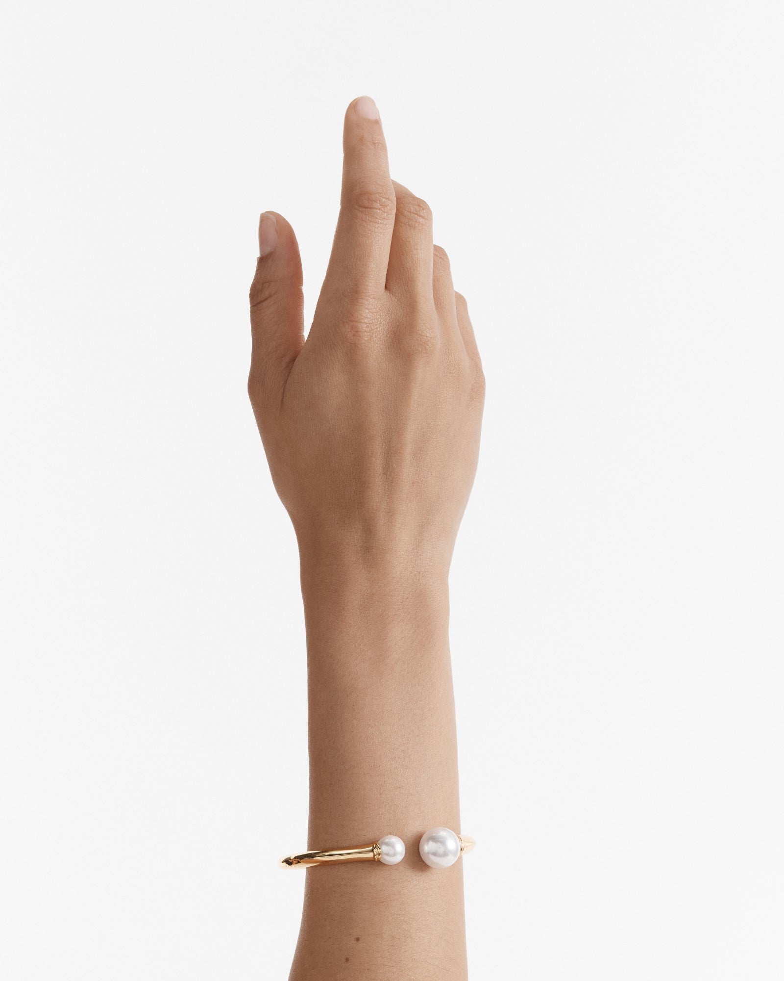 En Pointe Pearl Bangle - Gold