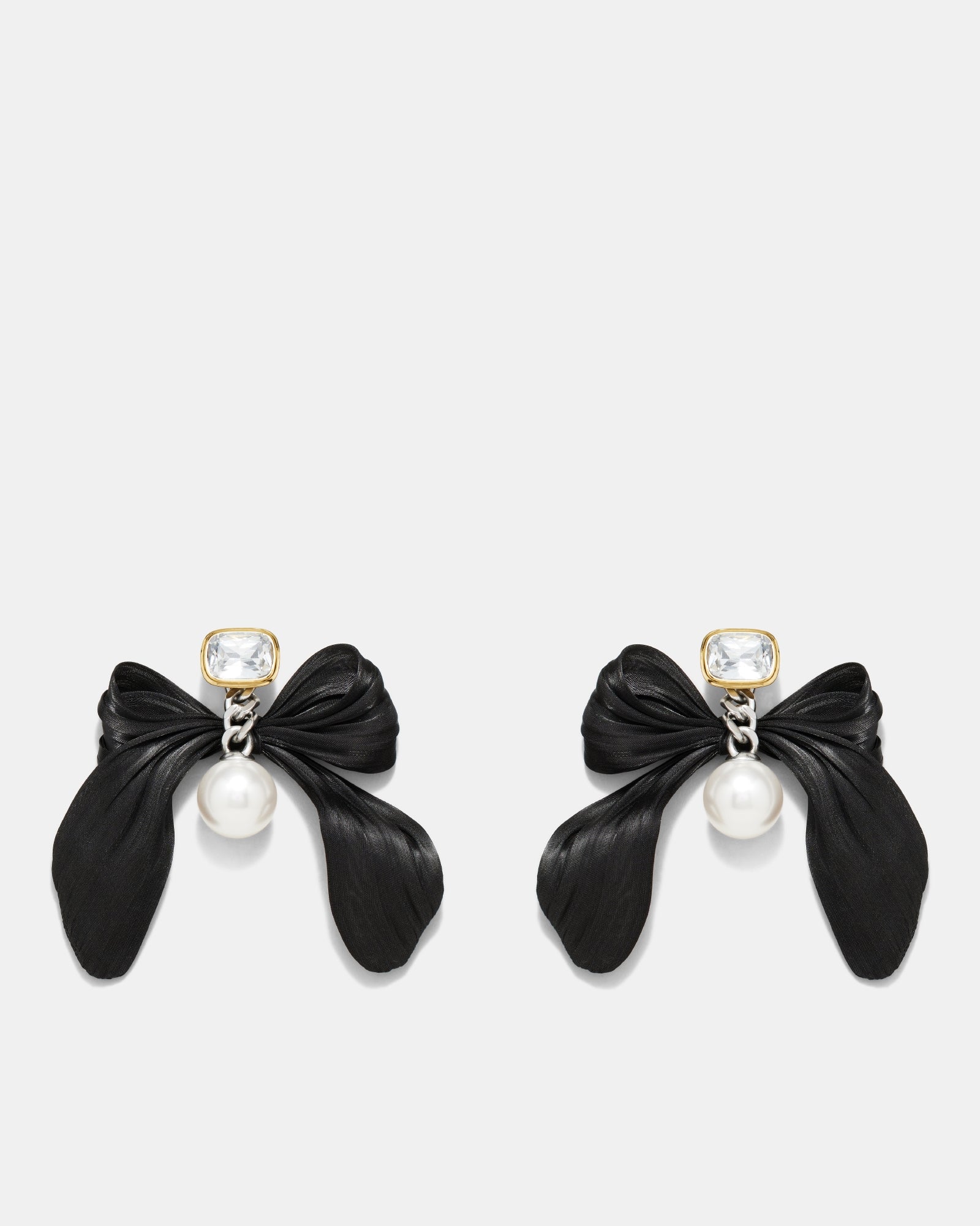 Pirouette Pearl Earrings - Black