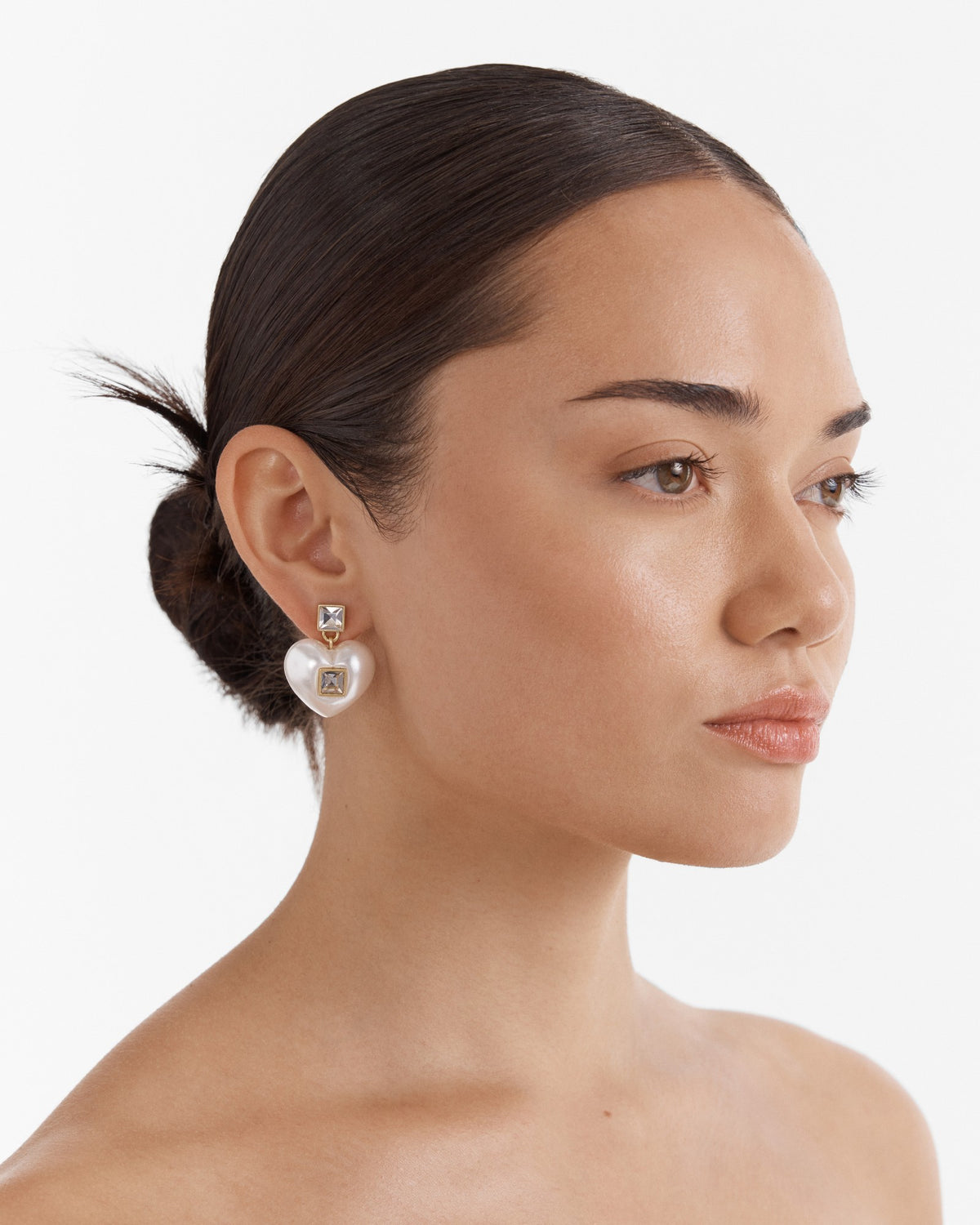 Devotion Heart Earrings - Pearl
