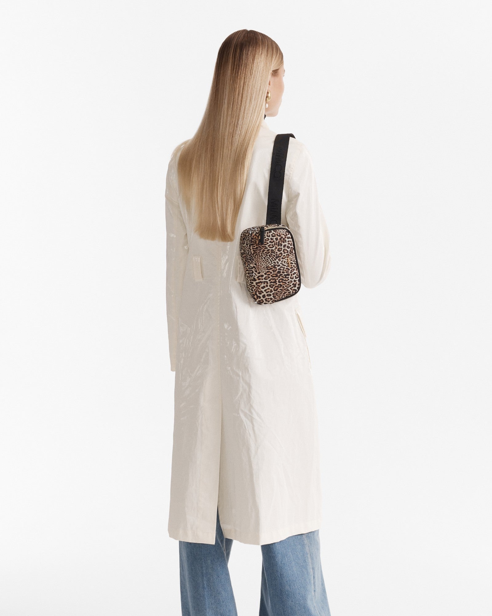 The Stage Sling Bag - Leopard