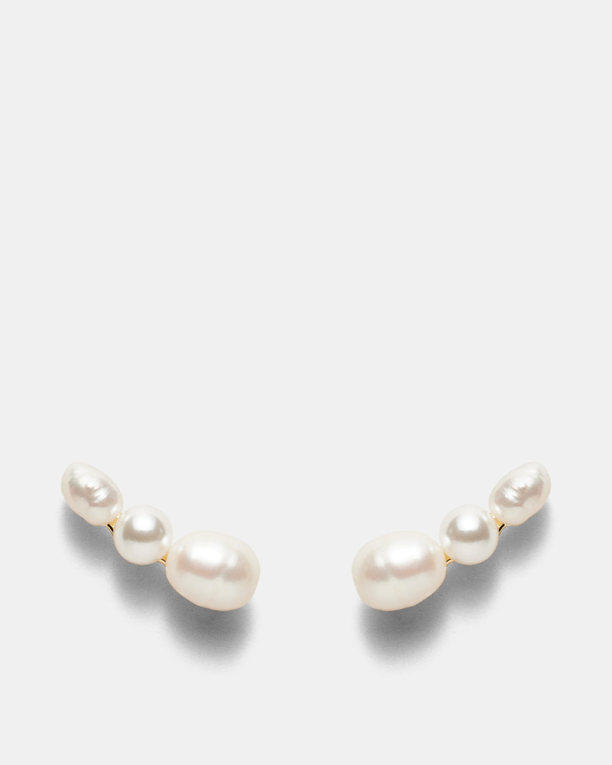Mila Pearl Stud Earrings - Gold