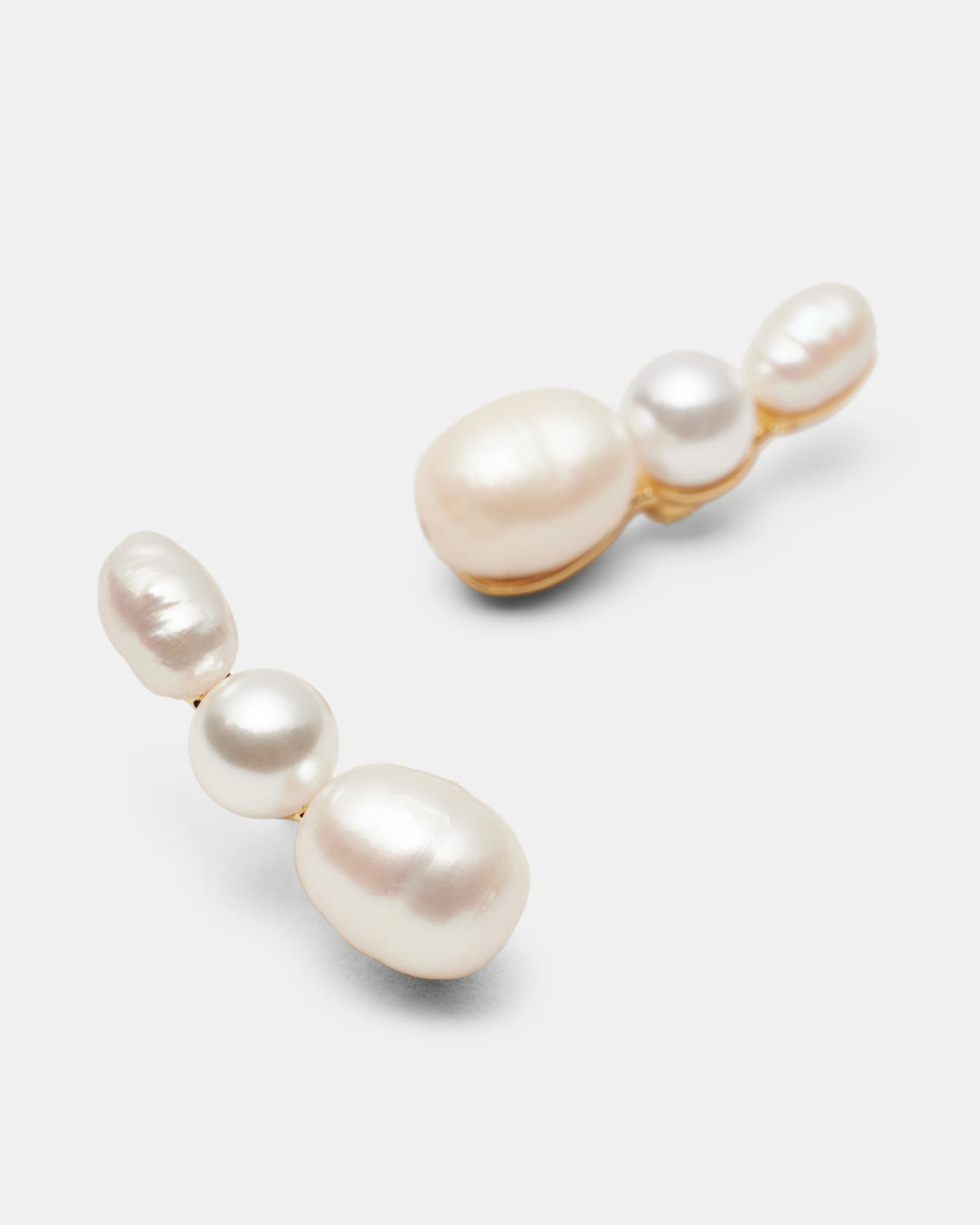 Mila Pearl Stud Earrings - Gold