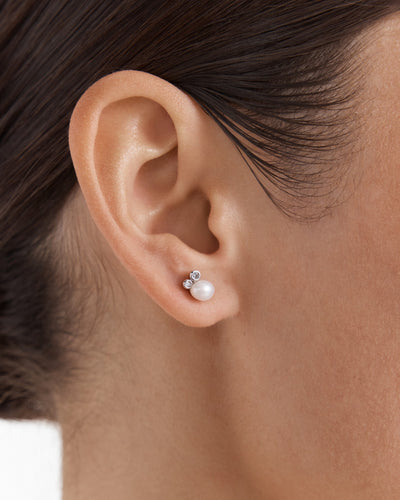 La Perle Stud Earrings - Pearl