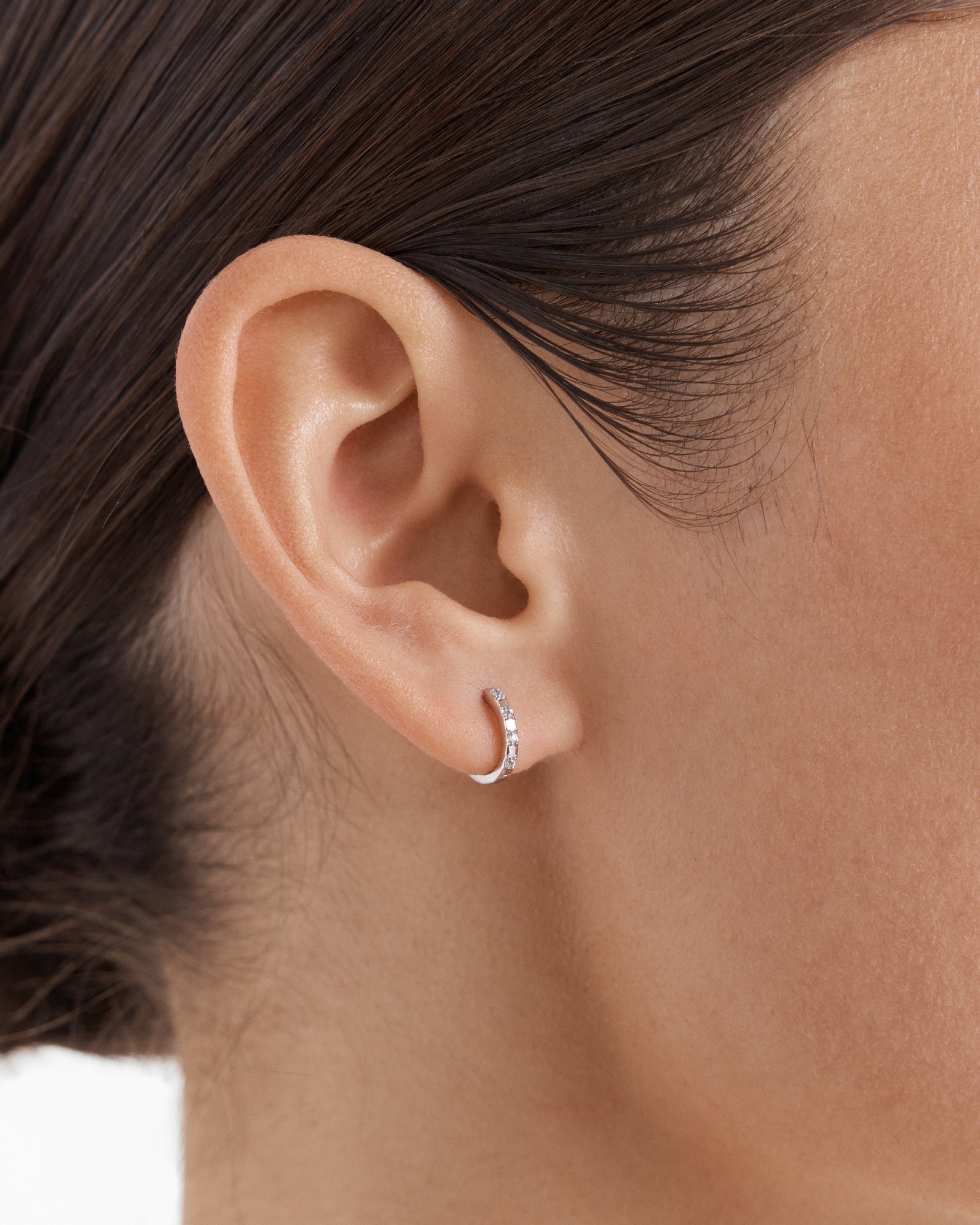Vela Huggie Hoop Earrings - Silver