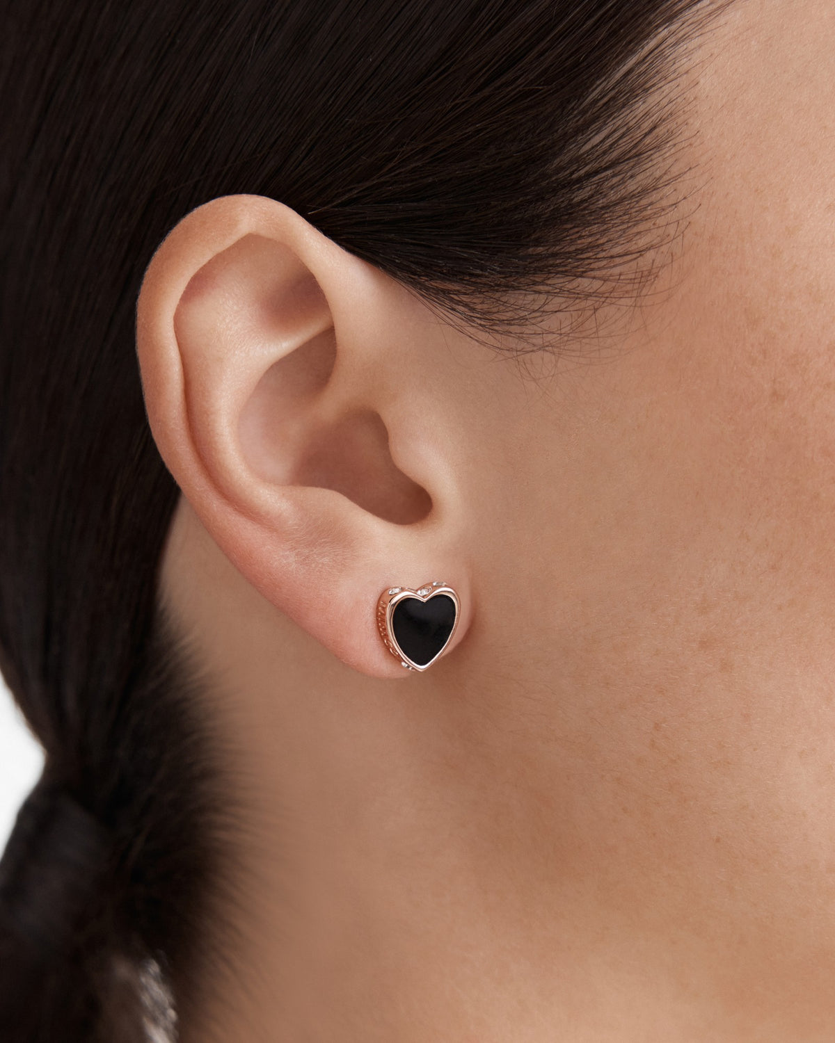 Lover Heart Stud Earrings - Black