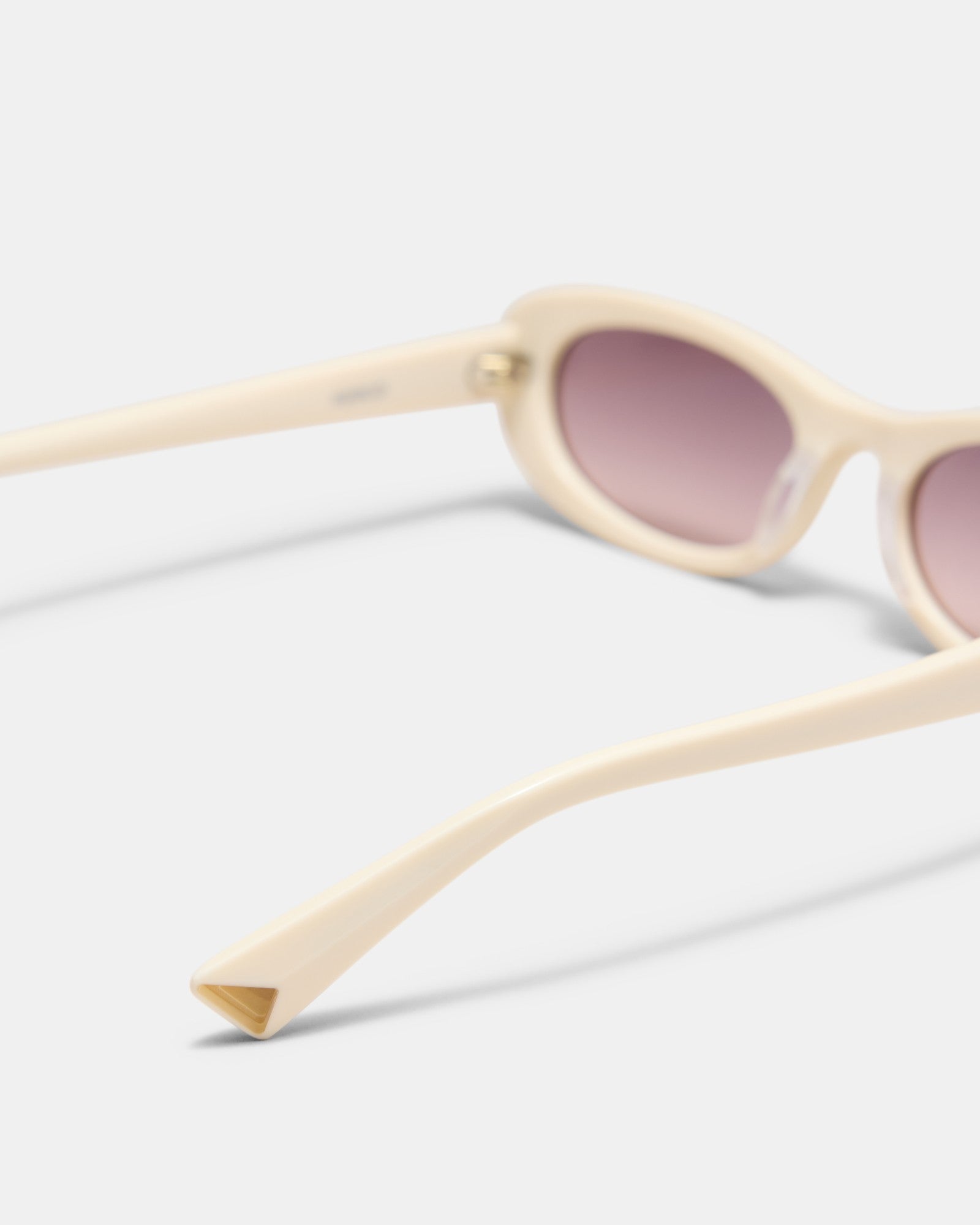 Sabrina Sunglasses - Vanilla