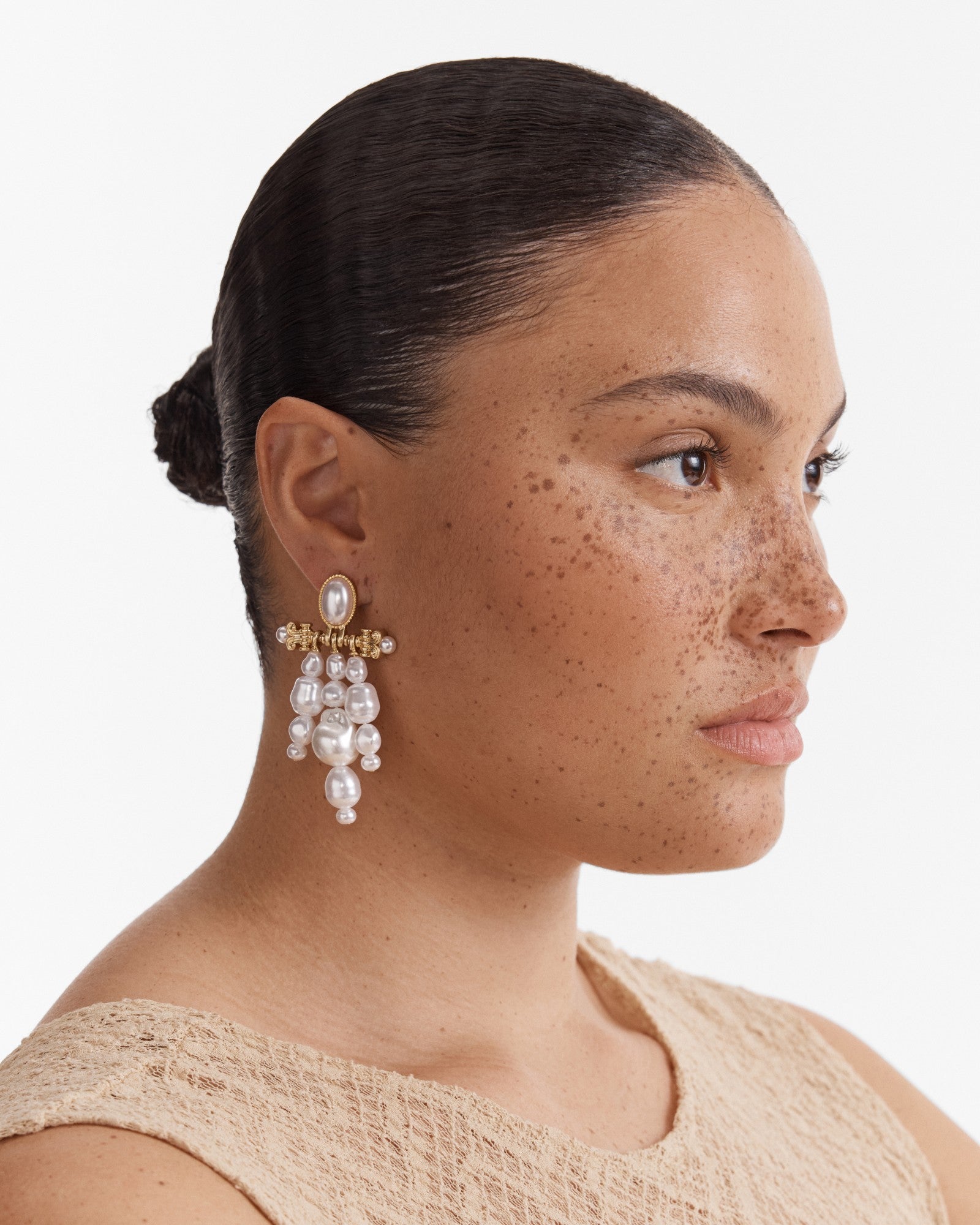 Goddess Pearl Earrings - Pearl