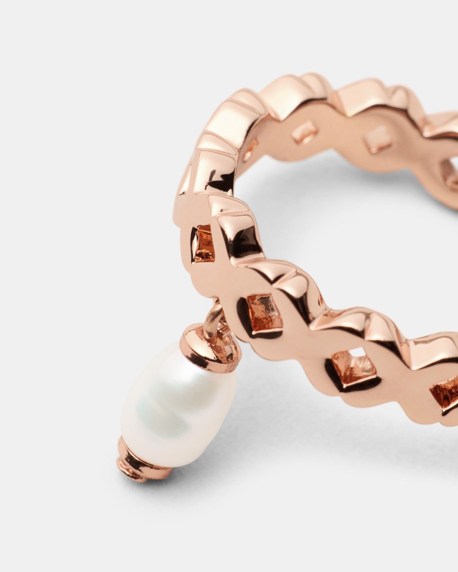 Essense Pearl Ring - Rose Gold