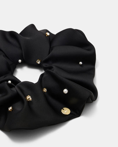 On Fleek Scrunchie - Black