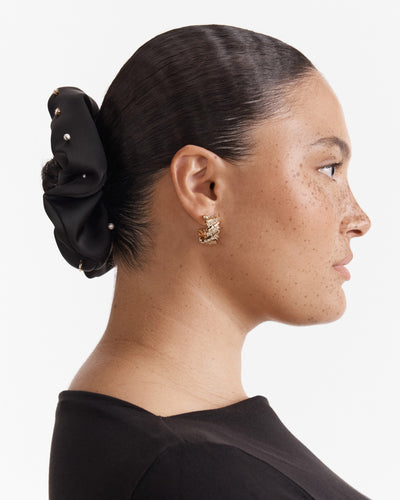 On Fleek Scrunchie - Black