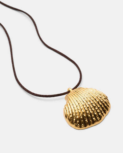 Shell Toggle Necklace - Gold