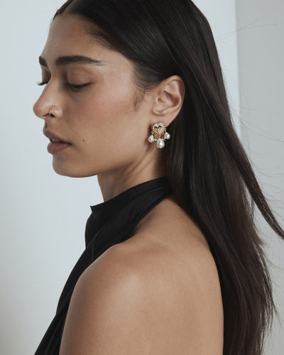 Poetic Heart Earrings - Gold