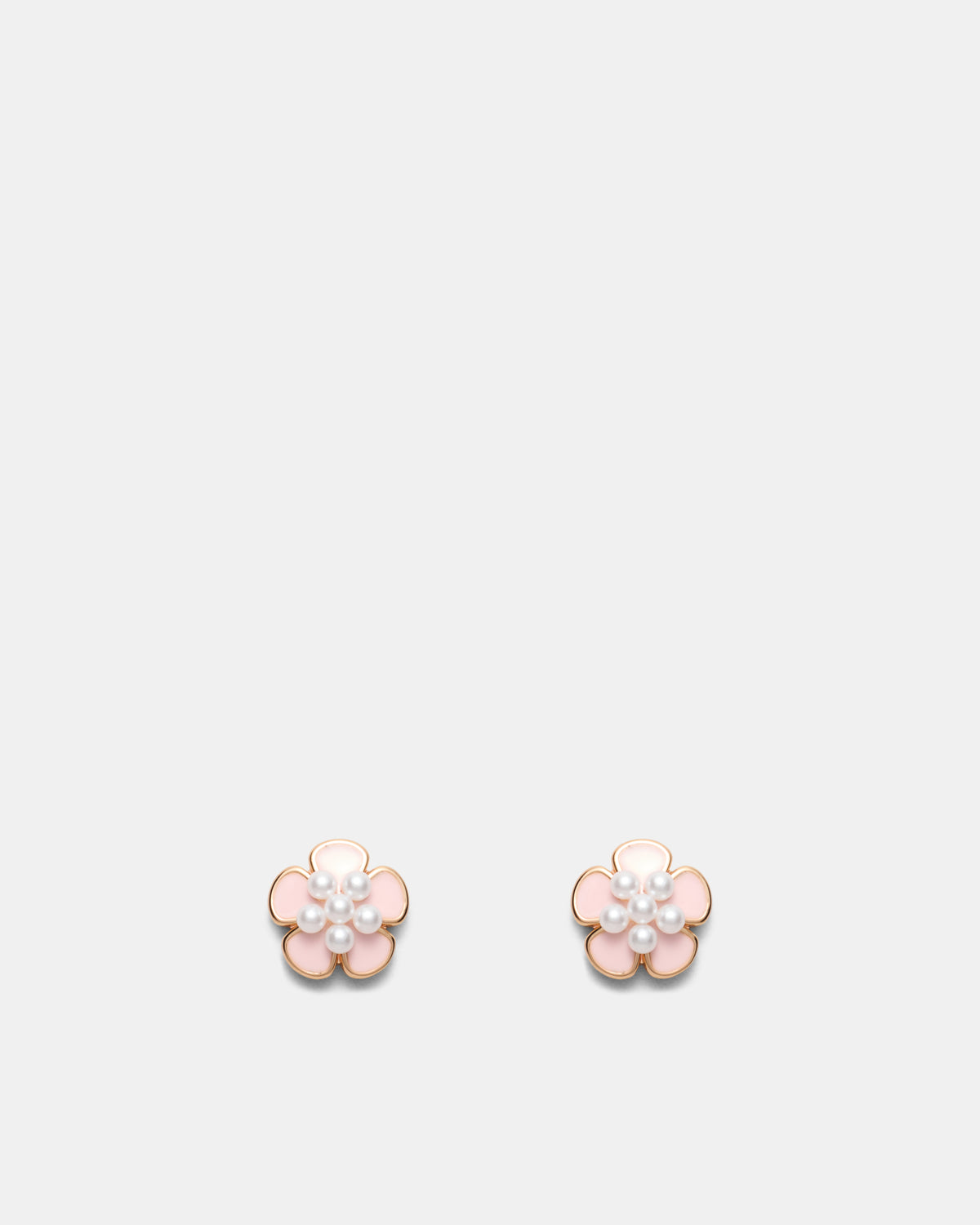 La Fleur Stud Earrings - Petal