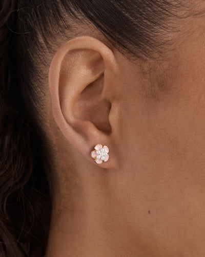 La Fleur Stud Earrings - Petal