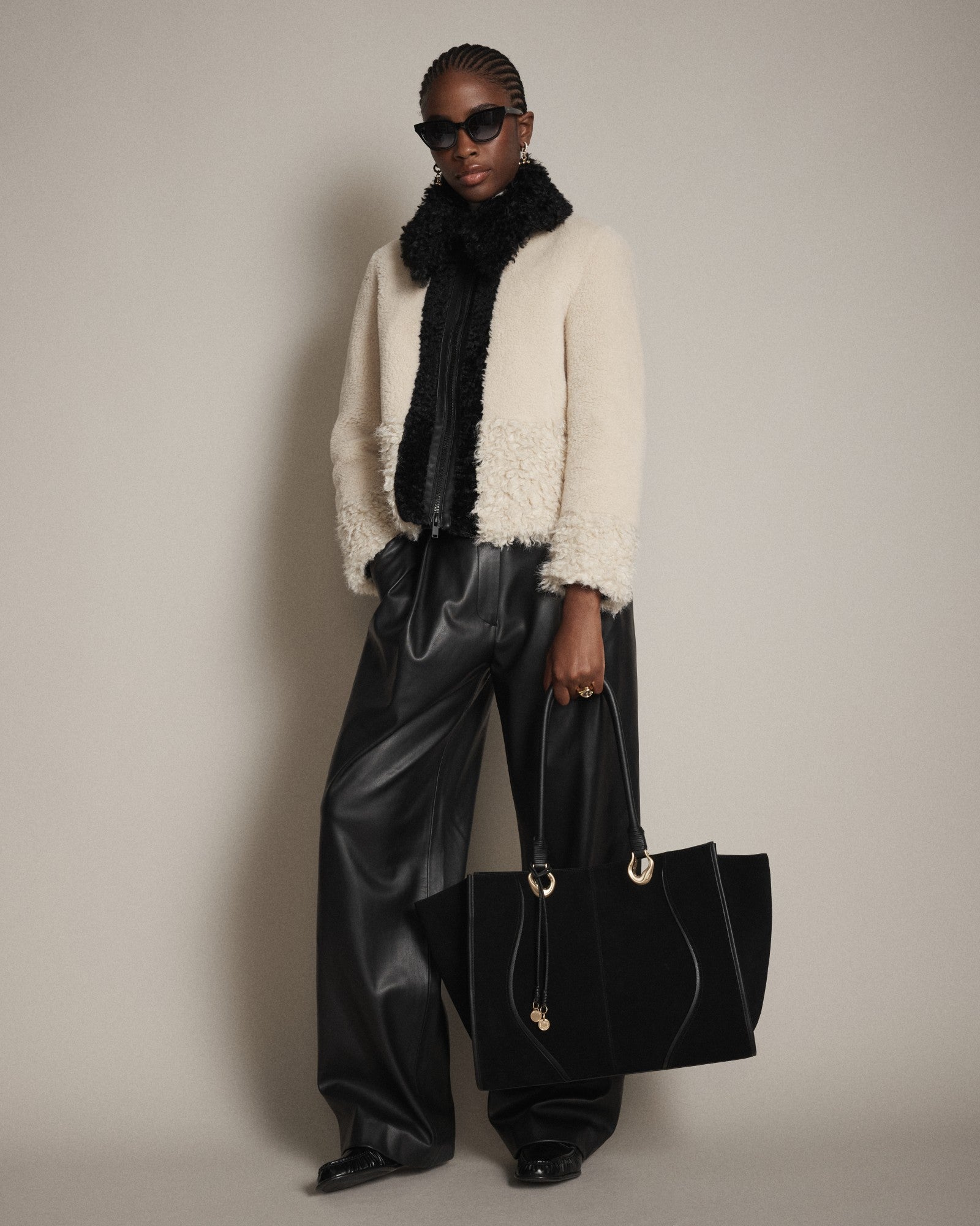 Shield Tote Bag - Black